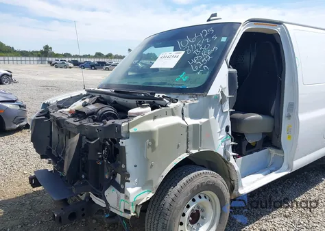 2020 Chevrolet Express Cargo Rwd 2500 Regular Wheelbase Wt из США, поврежденный, VIN 1GCWGAFG8L1266252